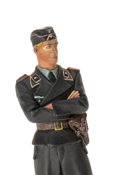 Standing Panzer Leutnant
